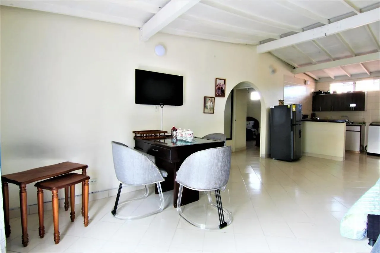 מדיין Hostal Encanto Paisa Apto קולומביה